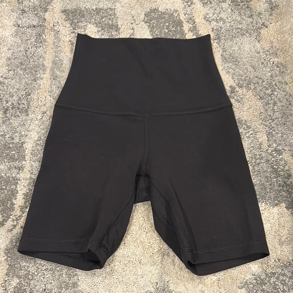 LULULEMON ALIGN SUPER HIGH RISE SHORT 6”